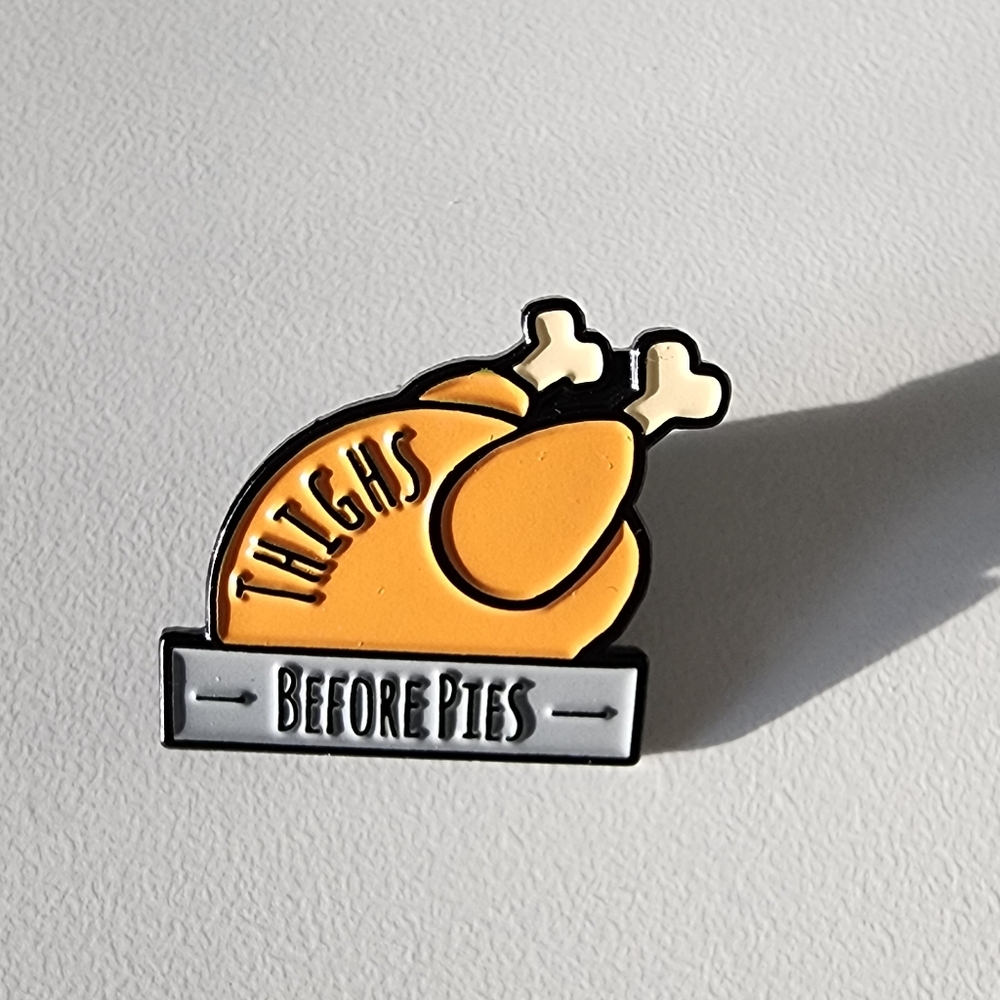 Modcloth "Thighs Before Pies" pin